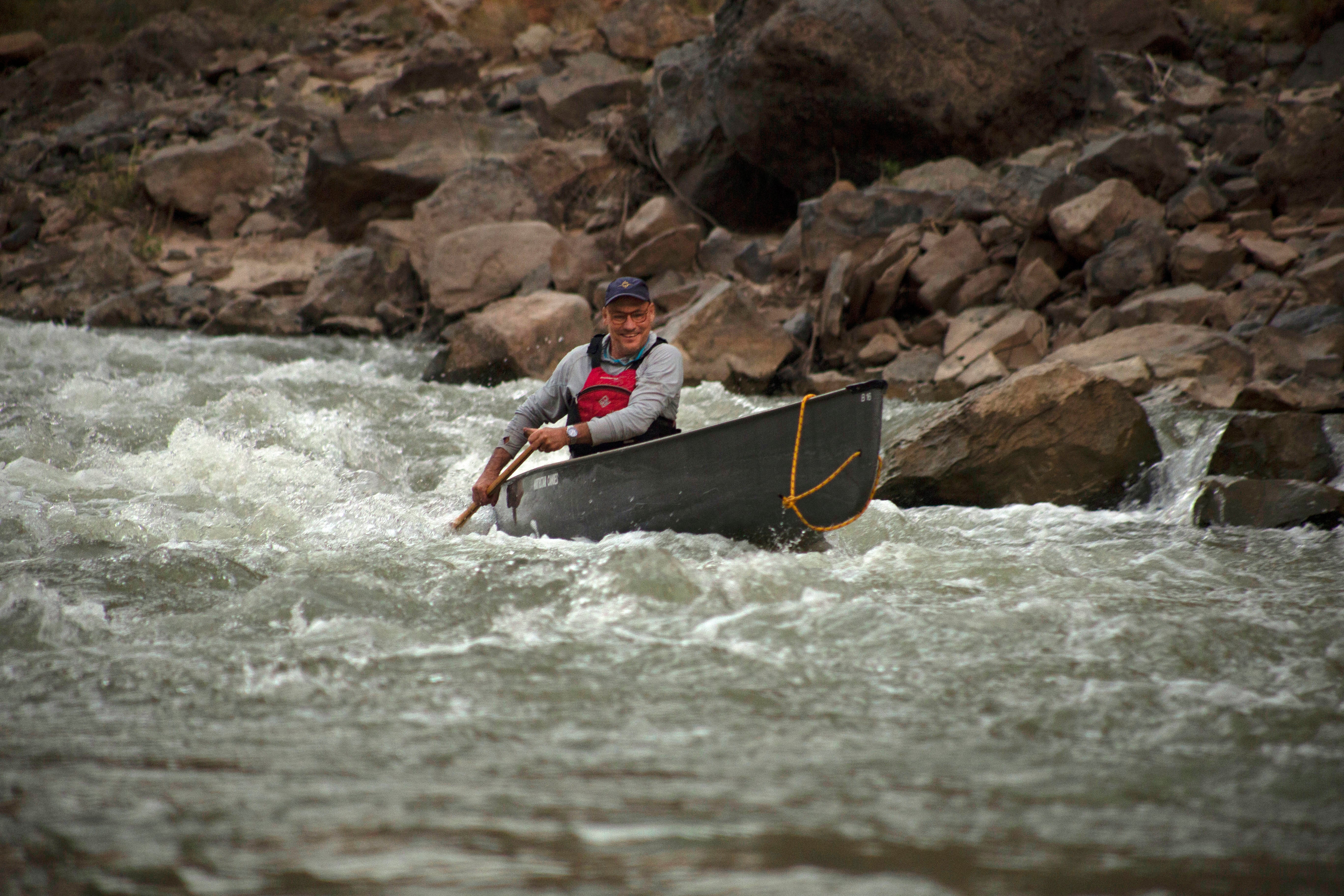 Finding the Perfect Fit: Why 16-Foot Canoes Are a Great Choice for Can